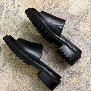 NEW Platform Leather Sandals